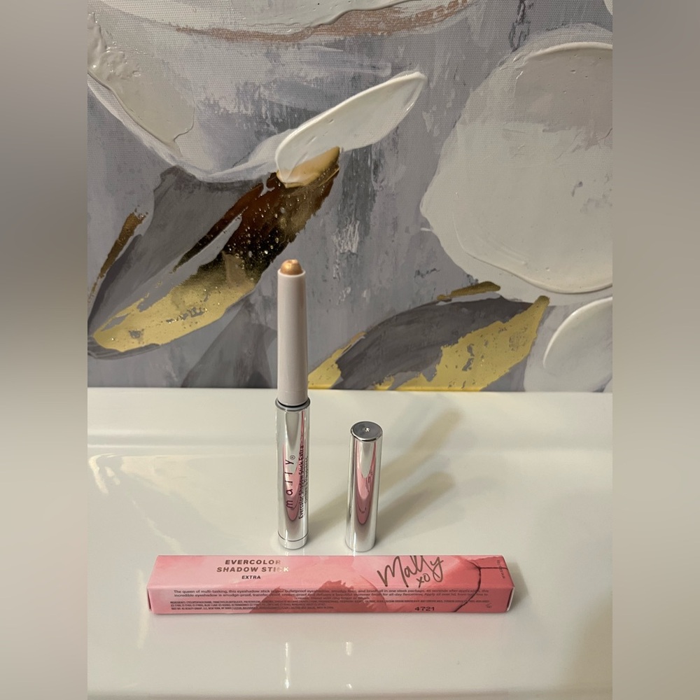 🛍️NIB Mally Beauty Shimmering Gold/Sunshine Eyeshadow Stick - Picture 3 of 3